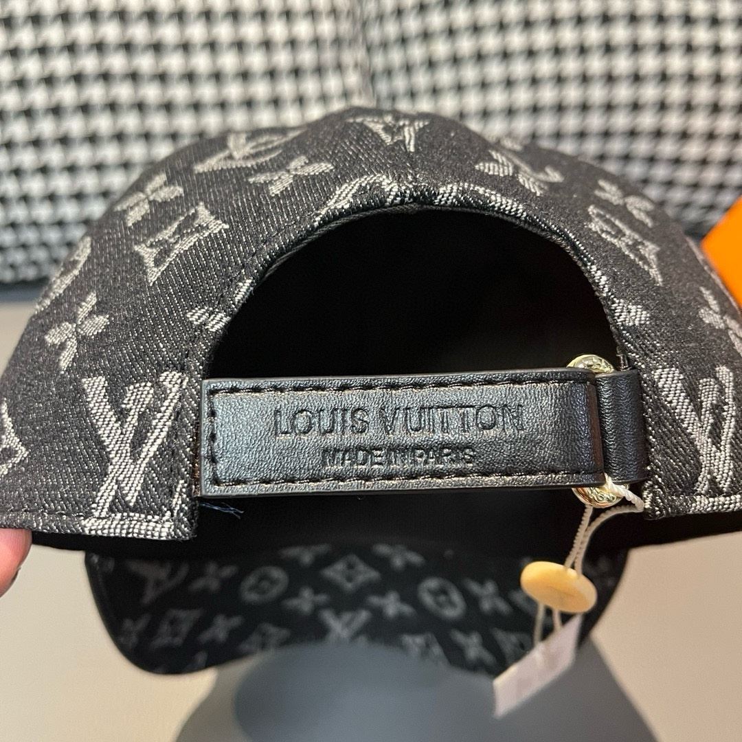 Louis Vuitton Caps